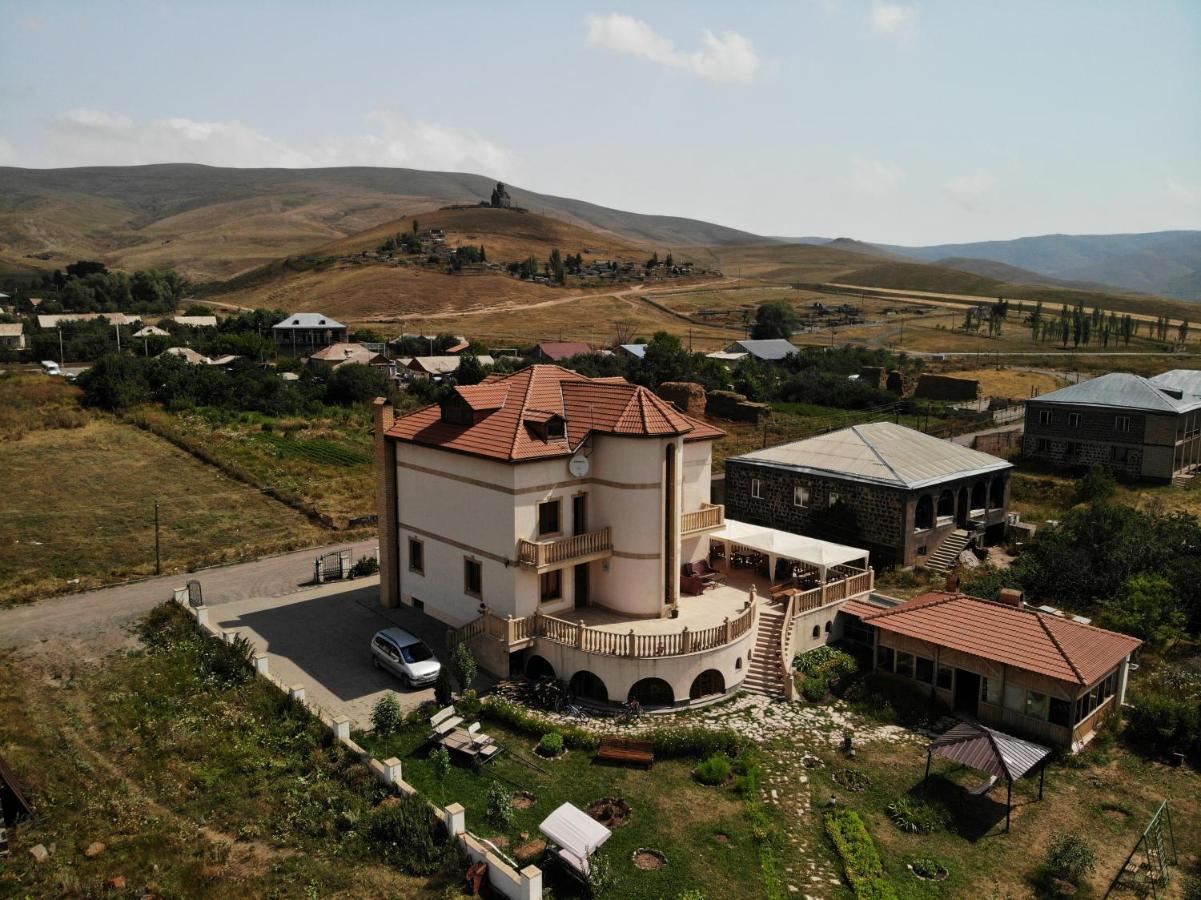 Tsaghkunq Guest House Sevan Exteriör bild