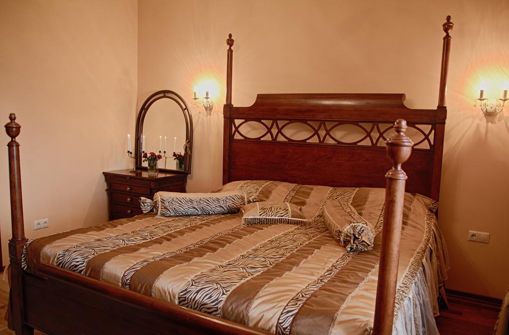 Tsaghkunq Guest House Sevan Rum bild