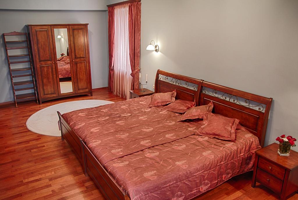 Tsaghkunq Guest House Sevan Rum bild